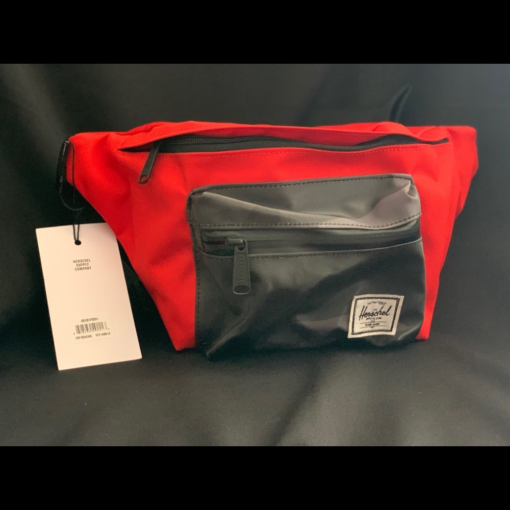 Herschel Seventeen Hip Pack